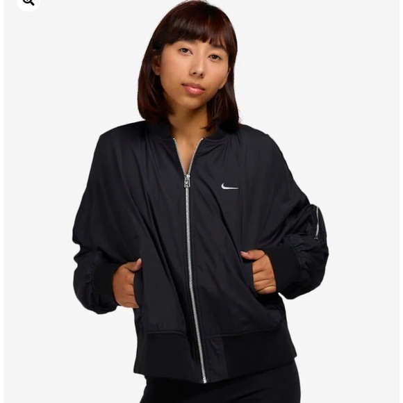 Nike Sportswear Essentials Oversize Bomber Women’s Jacket size M - Picture 1 of 4